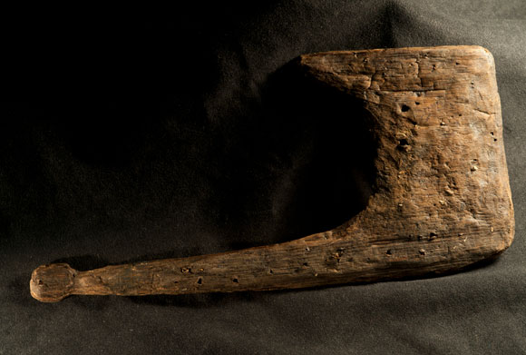  מגל עץ מספרד, לפני כ-7,000 שנה | צילום: Marco Ansaloni, SPL