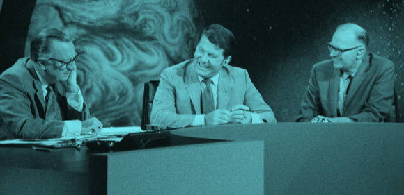 הקריירה הבאה: פרשן טלוויזיה. שירה (במרכז) עם המגיש וולטר קרונקייט והסופר ארתור סי קלארק בסיקור הנחיתה של אפולו 11