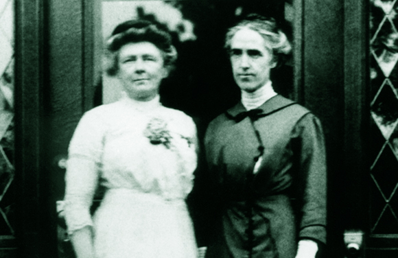 עבדו במחצית השכר של הגברים אך עשו עבודה טובה יותר. ליוויט (מימין) עם אנני קנון | צילום: Science Photo Library