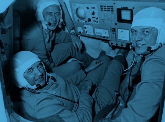 בלי חליפות לחץ. דוברובולסקי (משמאל), פטסאייב (שוכב) ו-וולקוב באימונים | צילום: Science Photo Library