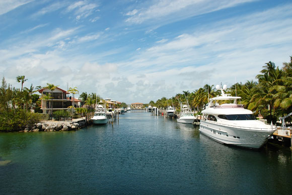יאכטות בקי לרגו