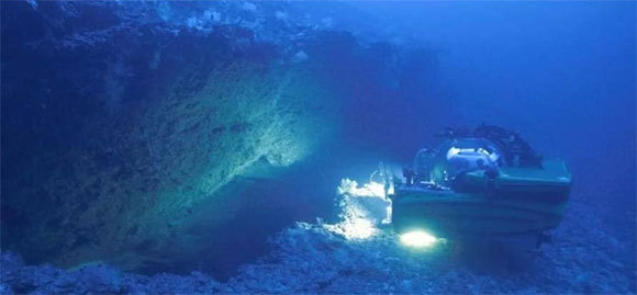 צוללת מחקר במצרי טיראן. צילום: The University of Miami/OceanXplorer