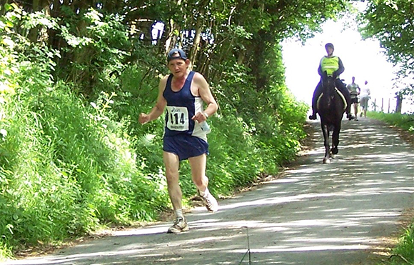 משתתפים במירוץ אדם נגד סוס ב-2006 | ויקיפדיה, Jothelibrarian