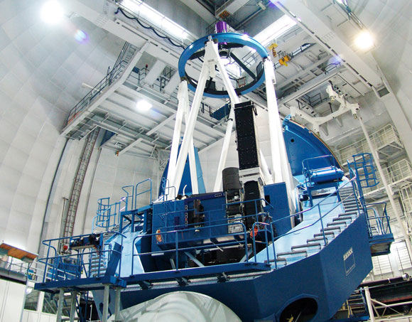 הטלסקופ במצפה הכוכבים קלאר אלטו בצ'ילה, שעליו מותקן מכשיר הספקטרוגרף | צילום: Pedro Amado/Marco Azzaro - IAA/CSIC