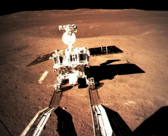 החללית הסינית לאחר הנחיתה על הירח | סוכנות החלל הסינית