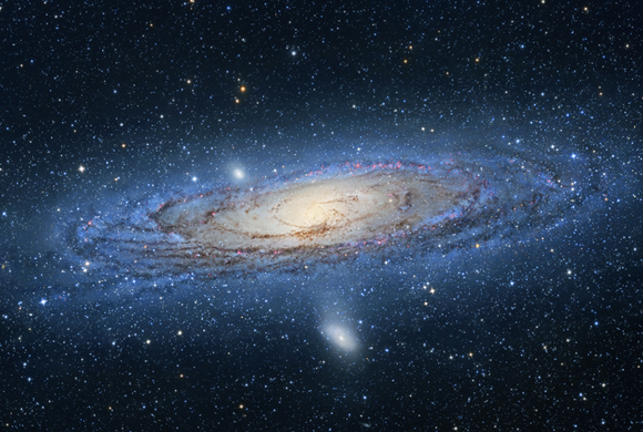 זרועות סלילוניות היוצאות ממרכז בהיר. הגלקסיה הסלילונית אנדרומדה שעמדה במוקד הוויכוח הגדול | צילום: Science Photo Library