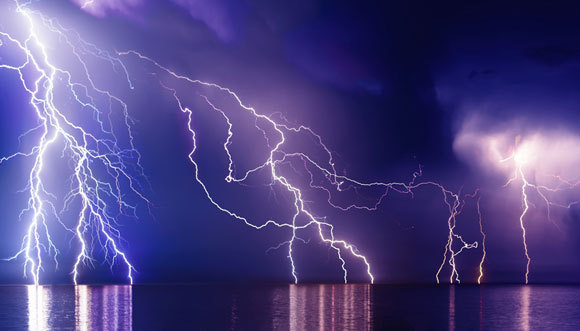 סופת ברקים מעל הים השחור | צילום: Svet_Feo, Shutterstock