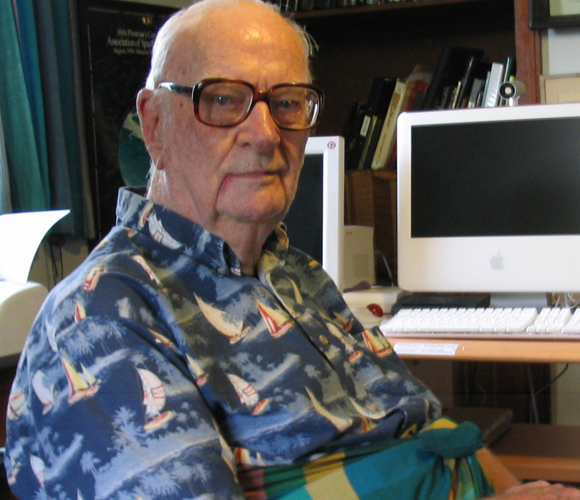 קלארק ב-2005, שלוש שנים לפני מותו | צילום: Amy Marash, ויקיפדיה, נחלת הכלל