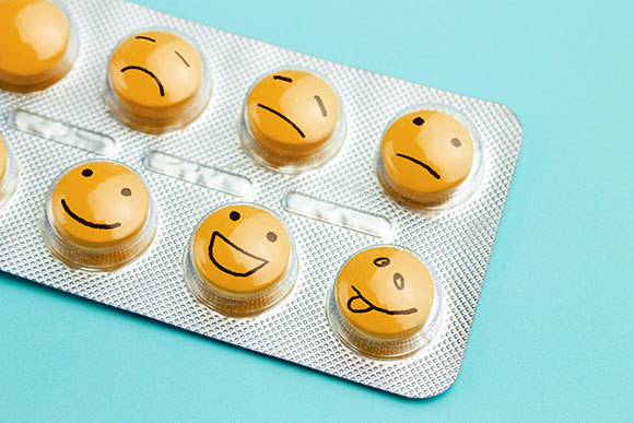 כדורים שמחים ועצובים | צילום: TanyaJoy, Shutterstock