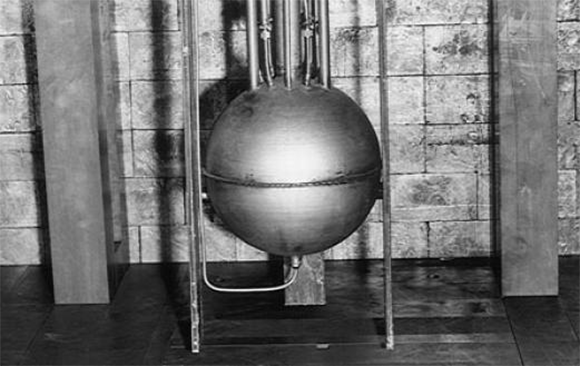 כור גרעיני ניסיוני זעיר שהיה בשימוש ב"פרויקט מנהטן" לפיתוח הפצצה הגרעינית במלחמת העולם השנייה | Los Alamos National Laboratory