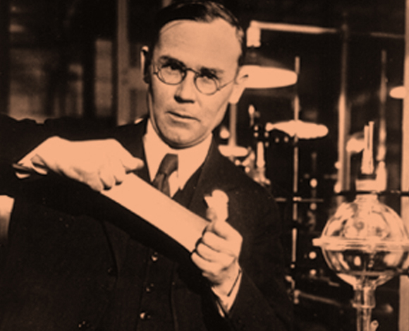 למד אנגלית והנהלת חשובות עד שנשבה בקסמי הכימיה; אהב לחקור וסלד מהוראה. וולאס קרות'רס | צילום: ACS