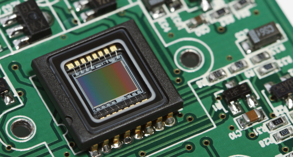 טכנולוגיה המשולבת כיום במגוון עצום של מכשירים. חיישן CCD | צילום: GIPHOTOSTOCK / SCIENCE PHOTO LIBRARY