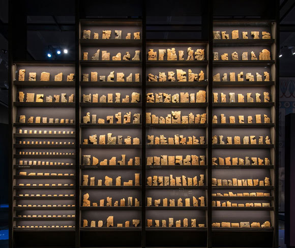 לוחות כתב יתדות אשוריים במוזיאון הבריטי | צילום: The British Museum
