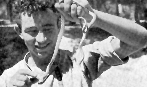 קושניר ונחש, בשנת לימודיו הראשונה באוניברסיטה העברית | מקור: ארכיון עיריית פתח תקווה