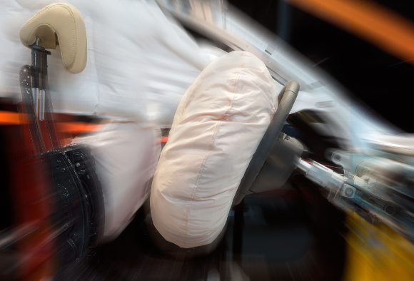 Airbags in Fahrzeugen | Foto: testing, Shutterstock