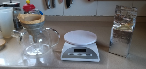 يفضّل استخدام القهوة الطازجة وذات الجودة العالية عند تحضير القهوة الباردة | تصوير دفنا مندلر