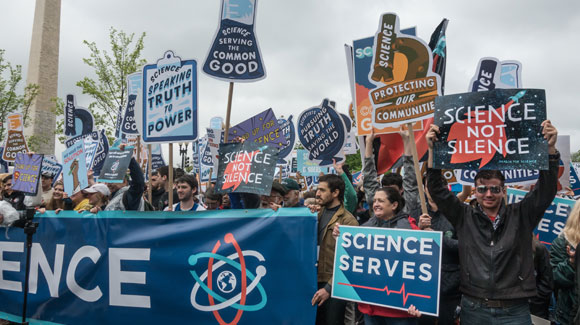 מפגינים למען המדע בוושינגטון הבירה, 2017 | צילום: bakdc, Shutterstock