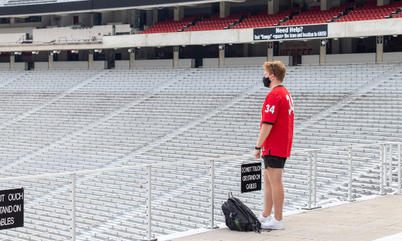האיצטדיון הריק של אוניברסיטת ג'ורג'יה | צילום: Jen Wolf, Shutterstock