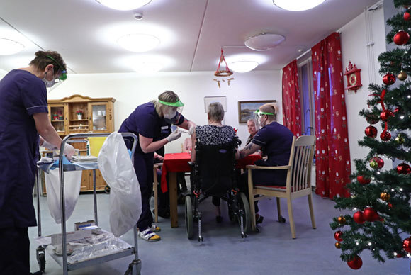 החיסונים שאושרו משנים את התמונה צילום: Jeppe Gustafsson|Shutterstock