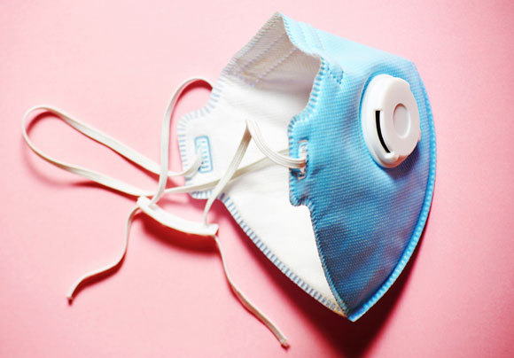 מסכת N95 | צילום: Ivan Serebryannikov, Shutterstock