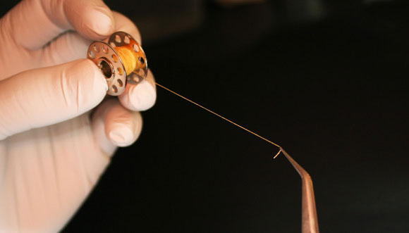 אריגת כלי דם מהחוט הביולוגי. צילום: Nicolas L’Heureux