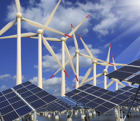 שיטות חשובות, אך יעילותן נמוכה יחסית: קולטי שמש לייצור חשמל וטורבינות רוח | איור: Shutterstock