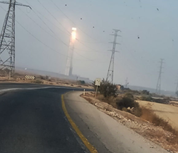 תחנת כוח סולרית תרמית ליד אשלים בנגב | צילום: אורי טייכמן