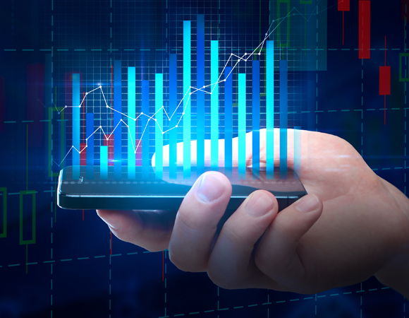 יד מחזיקה הדמייה של גרף | Shutterstock