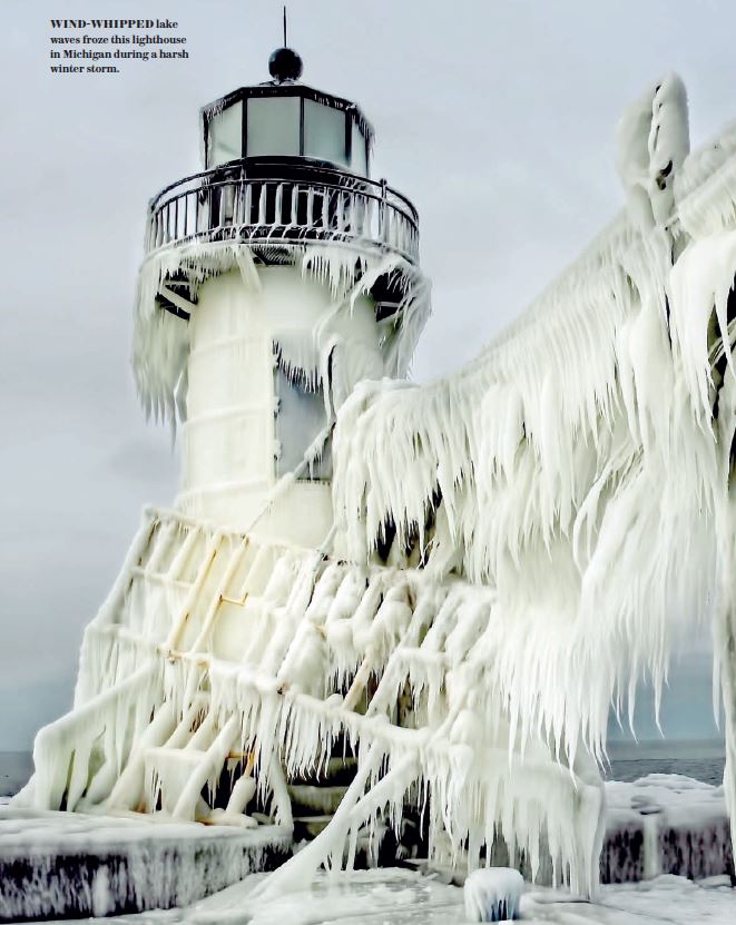 תמונת מגדלור שהוקפא בסערה.קרדיט:תומס זקובסקי, לנדוב