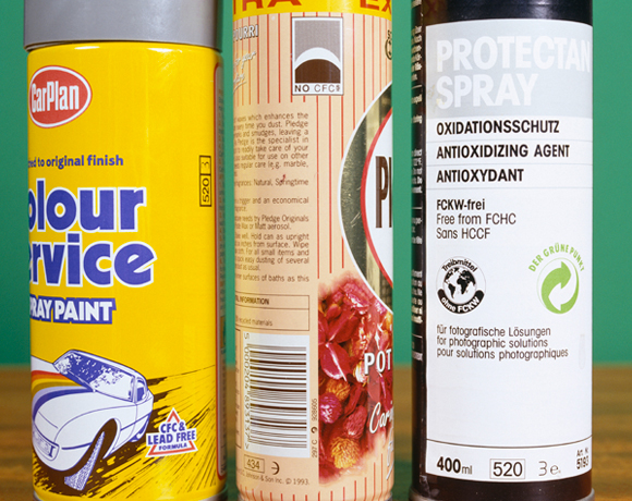 הגז המסוכן לאוזון הוחלף בחומרים ידידותיים יותר לסביבה. תרסיסים נטולי CFC | צילום: Science Photo Library