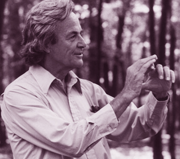 מספר סיפורים בחסד שלא חשש לומר את דעתו בשום נושא. ריצ'רד פיינמן ב-1984 | צילום: Tamiko Thiel, ויקיפדיה