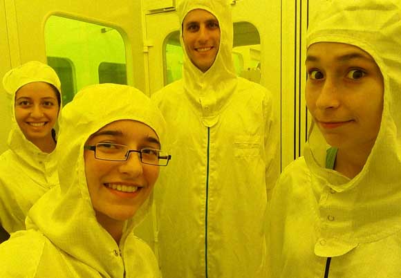 ניצן רוזן במעבדה