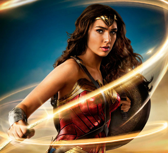 חבל שאפילו הרקולס אינו יכול לקרוע, ומחייב את הכבול בו לומר רק אמת. גל גדול כוונדר וומן עם הפלצור המופלא | צילום מתוך כרזת הסרט