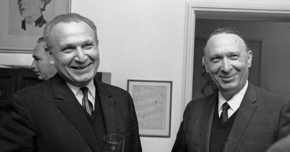 האחים שהיו שותפים למחקר מדעי ולתרומה לבטחון המדינה. אהרן (מימין) ואפרים קציר | צילום: מכון ויצמן למדע